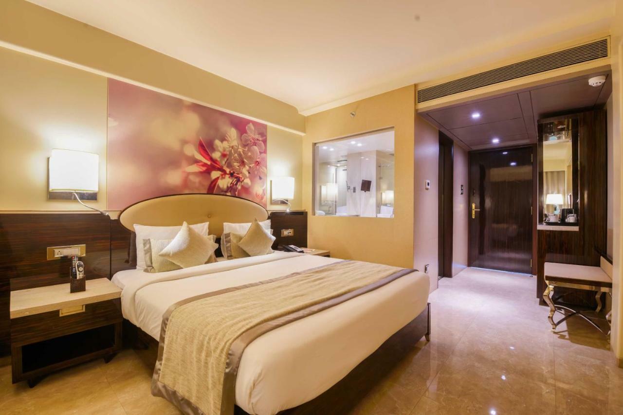 Sai Palace Grand, Malad Мумбаї Екстер'єр фото
